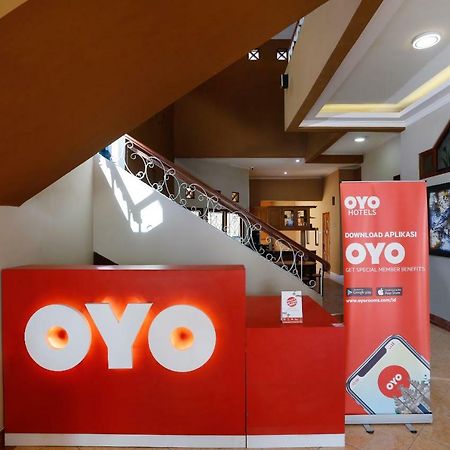 Oyo 1072 Kampung Condro Wulan Guesthouse Maguwo Екстериор снимка