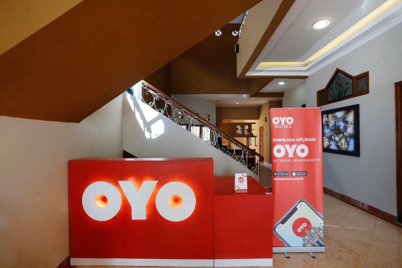 Oyo 1072 Kampung Condro Wulan Guesthouse Maguwo Екстериор снимка